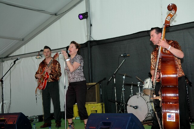 min 2008 05 04 retro rhythm 099